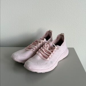 APL Techloom Breeze Sneakers in Baby Pink